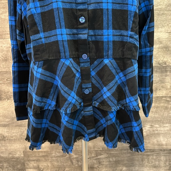 Joan Rivers NWOT Plaid Peplum with Fringe Hem long Sleeves buttoned Blouse. - Picture 3 of 10